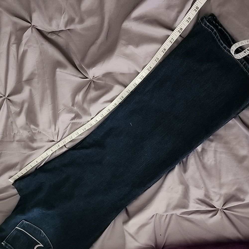 Sold! "A.E.O." Skinny Jeans (Regular) π - Picture 9 of 10